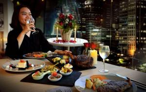 HARRIS Suites fx Sudirman