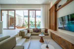 Heart of Bingin, 3BR Private Villa BoLi