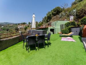 Vivelorural casa Priya, Teror, pool and views