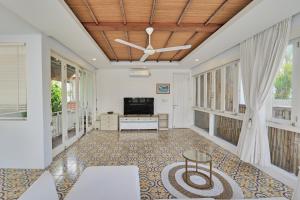 3BR Tropical Villa in the heart of Berawa