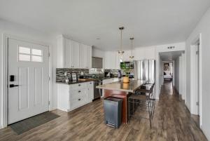 Beachfront Condo on A LowKey Beach