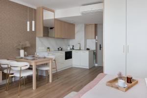 Klimatyzowane Studio z Miejscem do Pracy w Ciechocinku by Renters Prestige