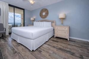Phoenix VIII 8502 condo