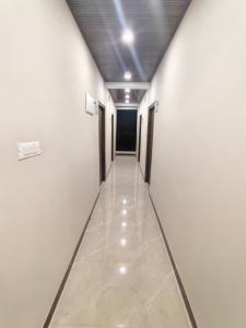 Vaaraahi Elite Guest House N4