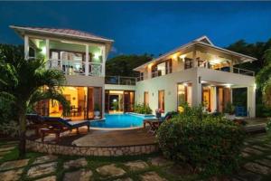 Hospitality Expert - Little Waters Villa Negril