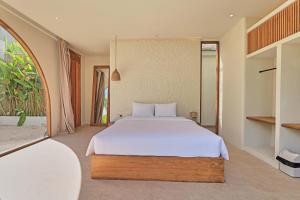 2BR Boho Chic Villa 2 minutes to Nunggalan Beach