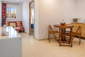 Comfortable apartment in Sant Antoni de Calonge 42 m² with AC