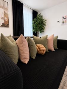 City Escape 10 Minutes from Downtown Atlanta with Free Parking