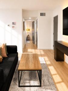 City Escape 10 Minutes from Downtown Atlanta with Free Parking