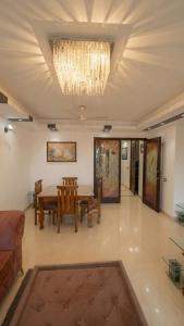 Fortune Home Service Apartment 3BHK, E-120, Near Max Hospital Saket