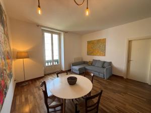 Milano Art Gallery Apartment - 10 min to Duomo