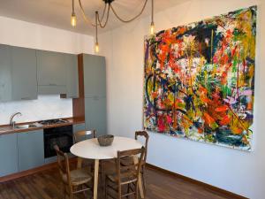 Milano Art Gallery Apartment - 10 min to Duomo