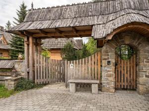 Golden Tatra Chalet - Fireplace, Sauna & Garden