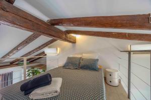 Apartment loft Ruzafa with terrace