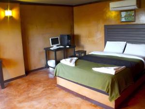 Thaton Hill Resort