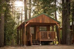 One-Bedroom Cabin room in Snowflower Camping Resort Cabin 3