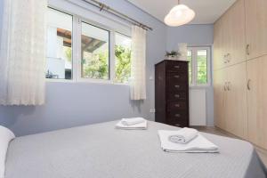 Lagonisi Garden Stay, 10min Walk to Beach