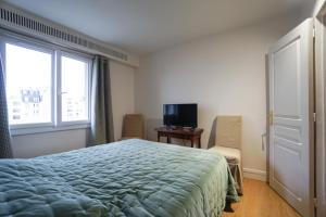 Beautiful bright apartment Levallois