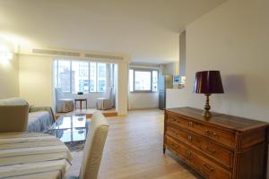 Beautiful bright apartment Levallois