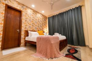 Lime Tree 3BHK Serviced Apartments DLF Phase -5 Gurgoan