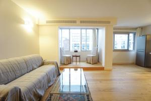 Beautiful bright apartment Levallois