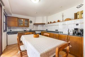 Casa Horta Den Menut