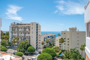 Apartment with sea views 20 m from the beach in Marbella Center