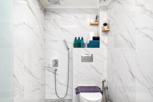 Velvetwood Studio, Cozy Stay near Metro & Free Parking