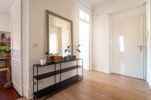 Nice apartment with balcony and sea view