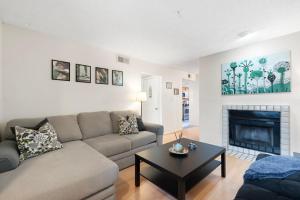 Sunny Scottsdale 1BR