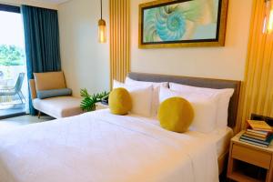 MCollection - Stay near Boracay Newcoast Beach