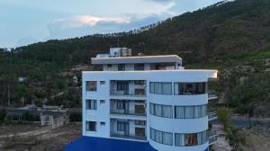 RUBEACH HOTEL & REROST