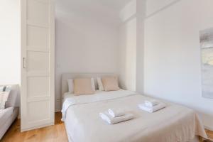 Main Square Apartments