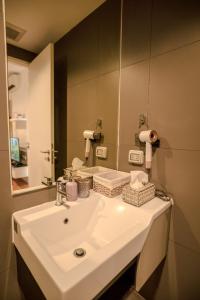 Luxury accommodation in the heart of Thonglor with a rooftop bar
