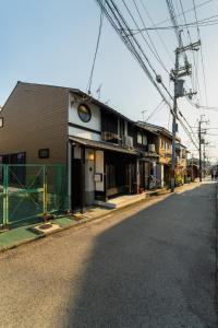 Machiya Izumi Goyo Modern Japanese-style townhouse