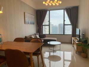 International Plaza City View Apartment
