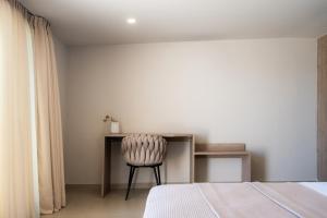 Amaltheia Beachfront Villas