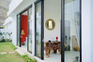 Villa Bacchanalia - 2 bedrooms-Pool-Garden-Rooftop