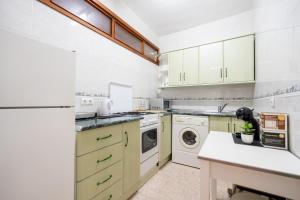 Perla 5 - Charming Front Line Apartment