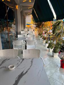 Hotel Bar Restaurant Riviera