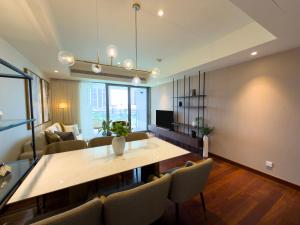 Luxury 2 bed with partial sea view in Colombo