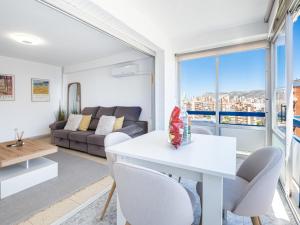 The Blue Horizon Benidorm. Sea Views Cozy Balcon