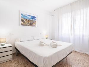 Steps to the Beach • Bright 3BR Apt in Villajoyosa