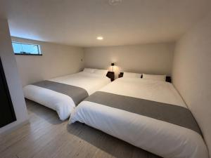 Takamiya Family Stay 10min