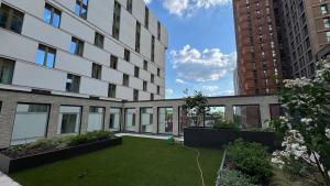 cozy 2BR in central MCR