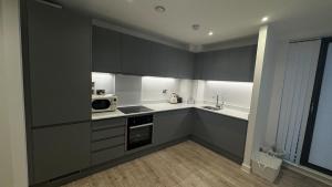 cozy 2BR in central MCR