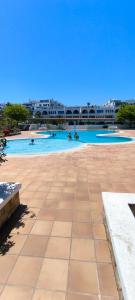 Élégant appartement de 3 chambres vue piscine n4