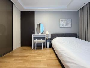 Luxurious Gangnam house