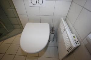 Spitze DK Ferienhaus Marielyst mit Sauna und Kinderspielhaus