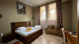 Lush Garden Hotel